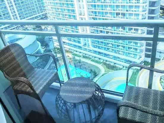 Azure C6 Balcony Wifi Near Mall Airport Multipl Units Manila Eksteriør bilde